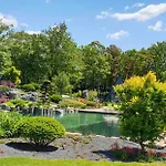 Zen Garden Resort, شقة Zánka