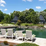 شقة Zen Garden Resort, *