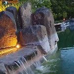 Zen Garden Resort, شقة Zánka