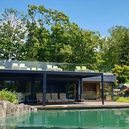 Zen Garden Resort, *