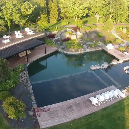 Zen Garden Resort, *