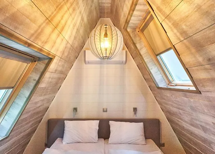 Zen Garden Resort, דירה Zánka