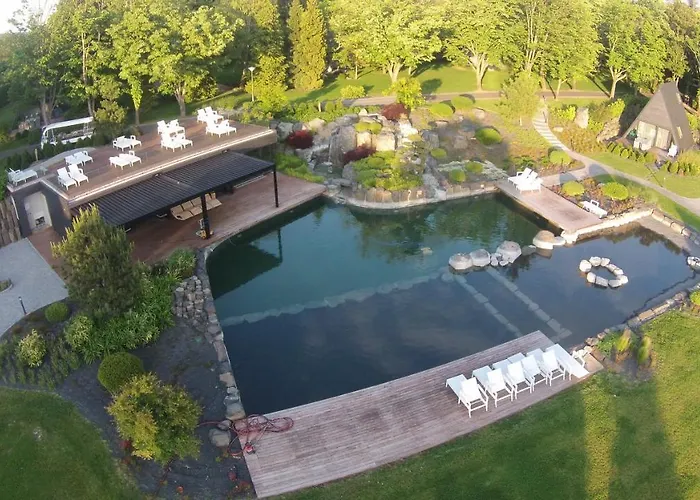 Zen Garden Resort, *